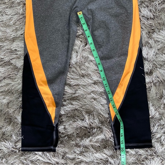 Activate women grey and orange 3/4 length workout leggings. Size S. Used. - Picture 6 of 14